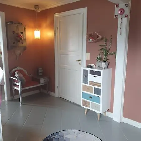 Cozy House In A Peaceful Area * Larvik